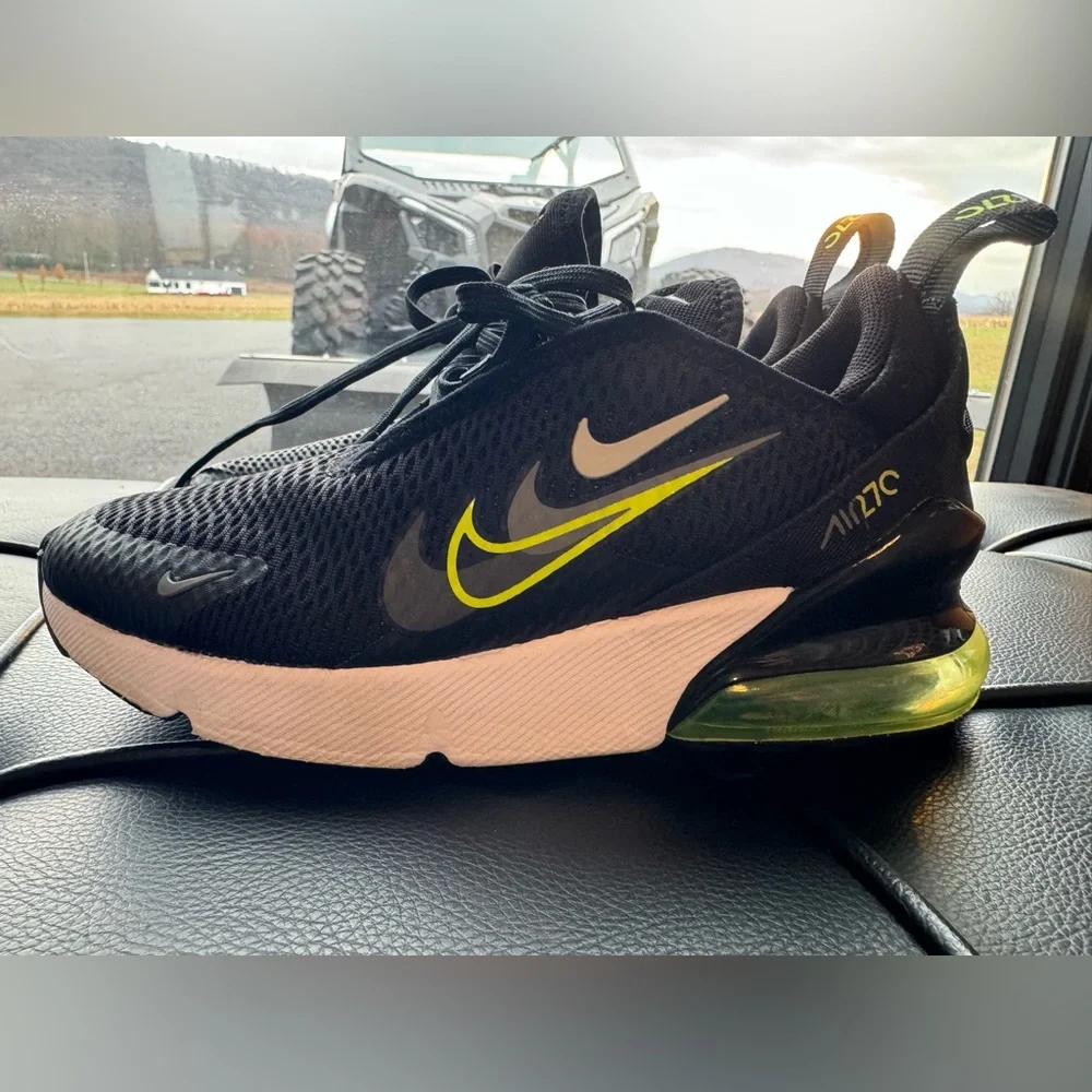 Nike Air Max Black and Neon Green Sneakers - Picture 3 of 7